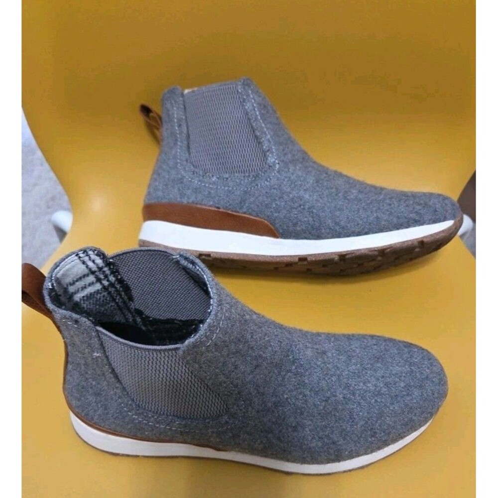 b.o.c. Gray Felt Chelsea Sneaker Booties Plaid Lined Women’s 9.5” Insole - Picture 4 of 9